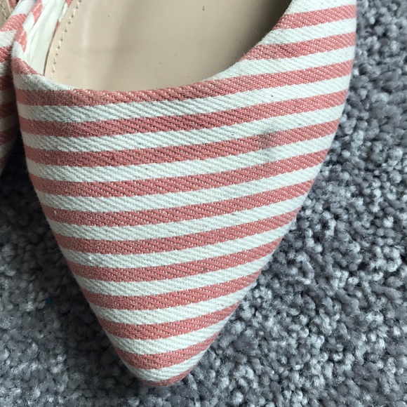 Forever21 strip pointy toe flats - Picture 2 of 6